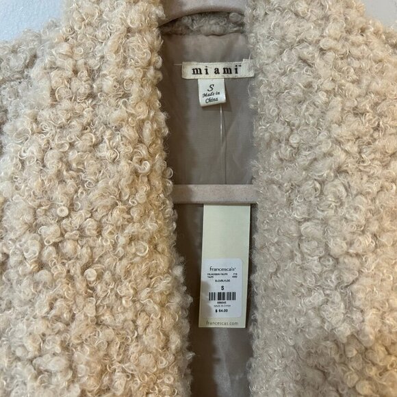 NWT Francescas Mi Ami Faux Fur Drape Cream Ivory Vest Women's Size Small - Picture 2 of 5
